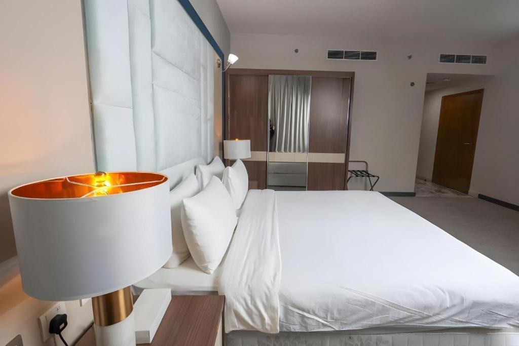 Alazmi Hotel Дубай Екстер'єр фото